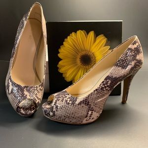 Nine West Ladies Snake Skin Heels